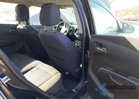 2015 Chevrolet Sonic Lt Auto из США, поврежденный, VIN 1G1JC6SB8F4137713